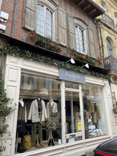 Pompon Chic : vêtement femme, mercerie, couture à Villefranche de Lauragais (31)